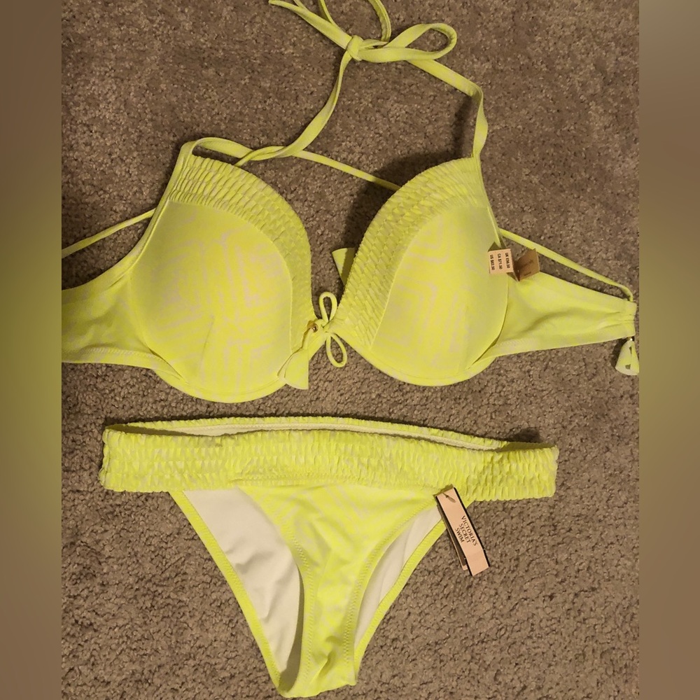 Neon Victoria secret bikini 34dd and small bottoms